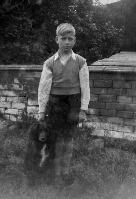 Photograph or Peter Pratt 1944