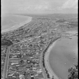Driving up Mount Maunganui  