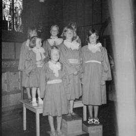 Holy Trinity junior choir members