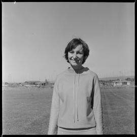 Lorraine Moller, leading New Zealand athlete, teaching at Katikati College.