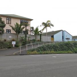 27 McLean Street showing Aspen House entrance