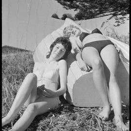 Pilot Bay sunbathers - Glenys Oliver and Gaye Norman