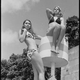 Vivien Lewis (left) and Glenda Kennedy enjoying the sun