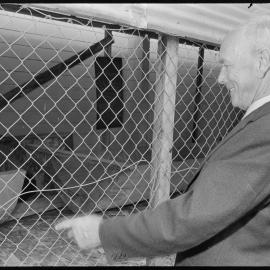 Mr Kennedy and Cr Smith study waka