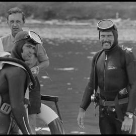 Auckland divers blast Tanea Shelf