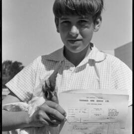 Warren Ofsofke and rooster