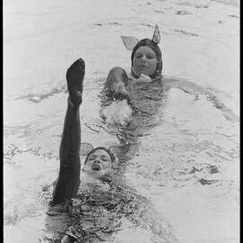 Synchronised swimming