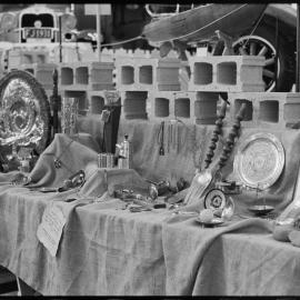 Trinkets and Memorabilia - Hobbies Exhibition