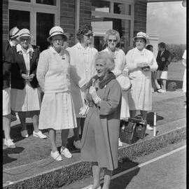 Women's club opens bowling season