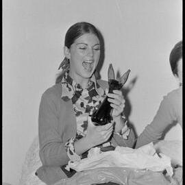 Queen returning to studies