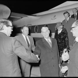 Racialism must finish, says Sir Keith