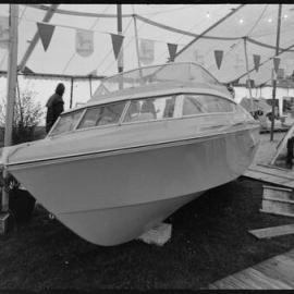 18ft cabin cruiser on show at Bay of Plenty Industries Fair. 