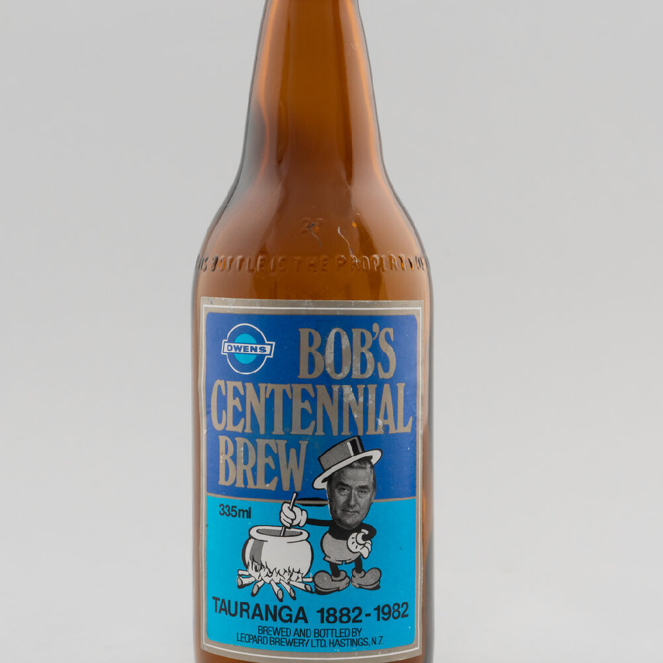 General ephemera collected by Tauranga City Librarians