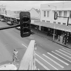 New pedestrian lights at Devonport Road