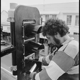 New pedestrian lights at Devonport Road