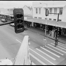 New pedestrian lights at Devonport Road