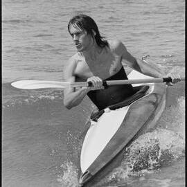Canoe surfing at Mount Maunganui