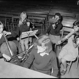 Ōtūmoetai College music group