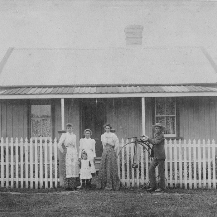The Fencible Cottage (Third Avenue), c.1840- (Place)