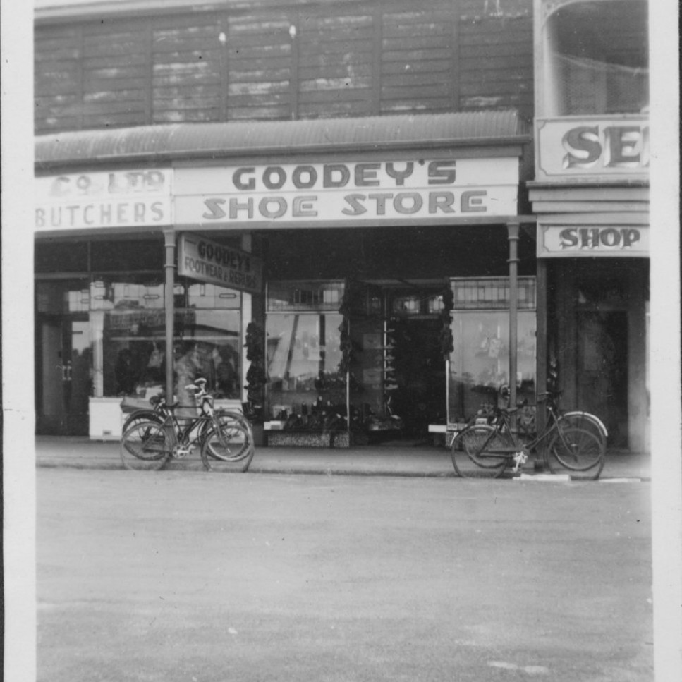 Tauranga boot and shoe maker moments in history