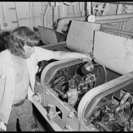 Engine maintenance, the Paramount