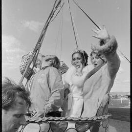 Hot air baloon ride - Orange Festival, 1974