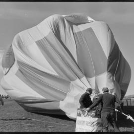 Hot-air balloon - Orange Festival, 1974