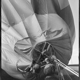 Hot-air balloon - Orange Festival, 1974