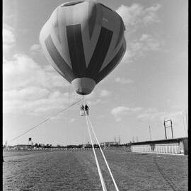 Hot-air balloon - Orange Festival, 1974
