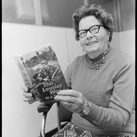 The Lousier War - Louise Shields