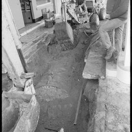 Excavating petrol tanks - Spring Street Service Station
