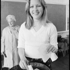 Rina Kollerie casts vote