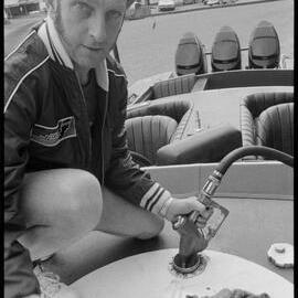 Power boat 'Raro Orange"