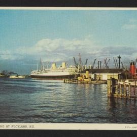 Postcard of Shipping at Auckland, N.Z.