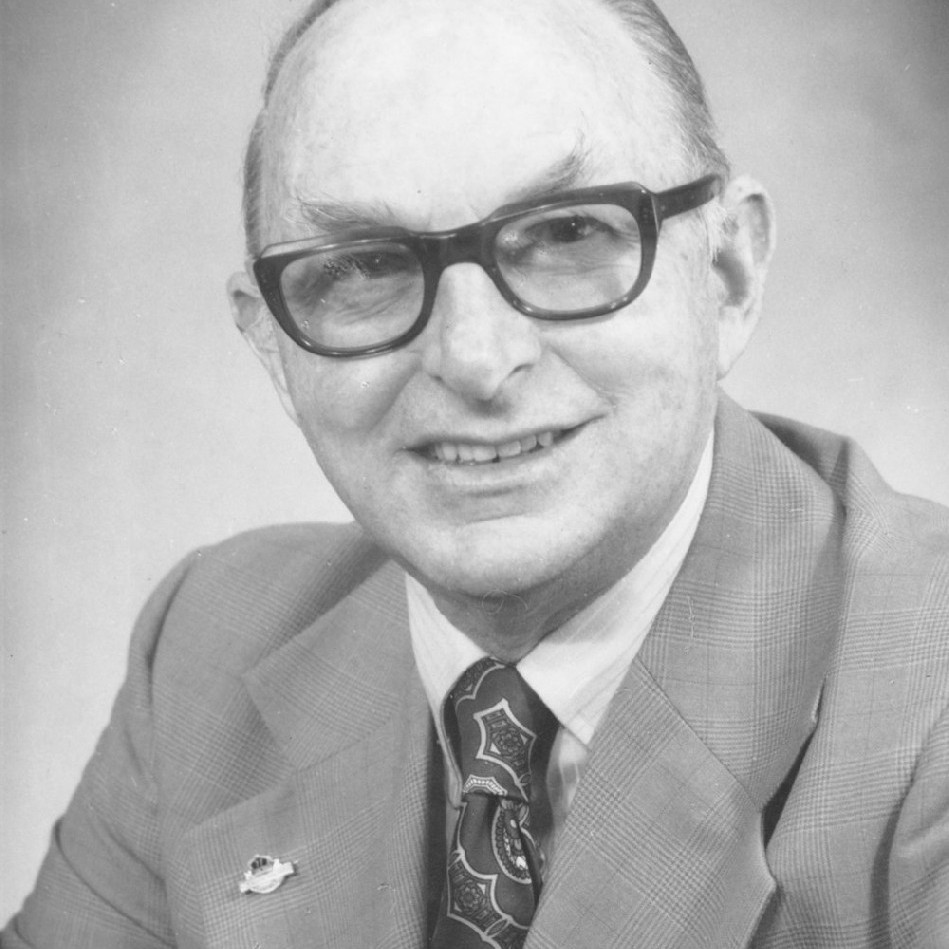 Morris, William Edward (Ted), 1913-1999 (Person)