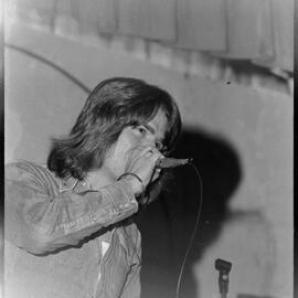 Happen Inn television show singers perform live at Tauranga Girl's College - Craig Scott.