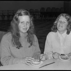 Wellington Kindergarten Training College students staying at Maungatapu Marae.
