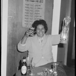 Drinking in a Waihī hotel by the light of a storm lantern.