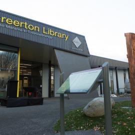 Te Ao Mārama ki Tutarawānanga - Greerton library on opening day
