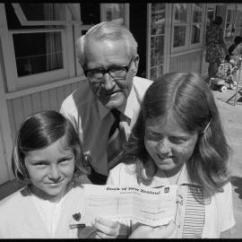 Ōmanu School fundraiser cheque