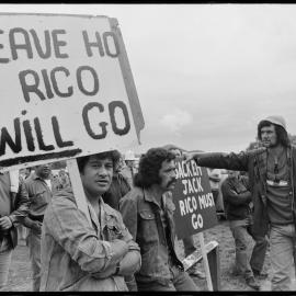 Protestors in Kawerau