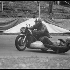 Motorcycle sidecar races