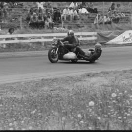 Motorcycle sidecar races