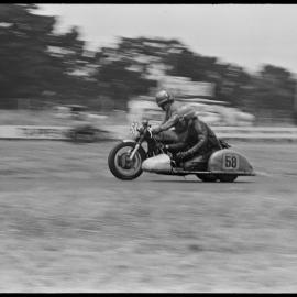 Motorcycle sidecar races