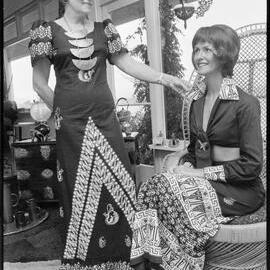 Fashion parade, batik