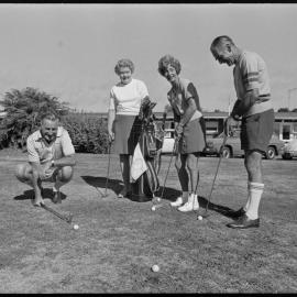 Golf tournament player