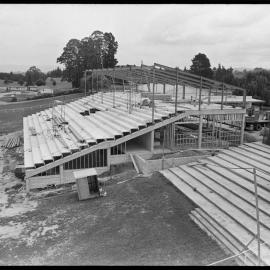 Racecourse grandstand build