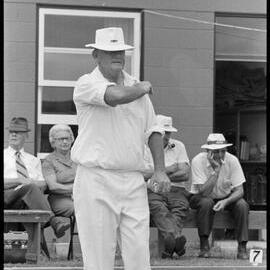 Sandy Wilson, lawn bowler