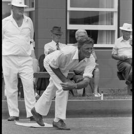 Sandy Wilson, lawn bowler