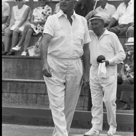 Lawn bowls tournament players